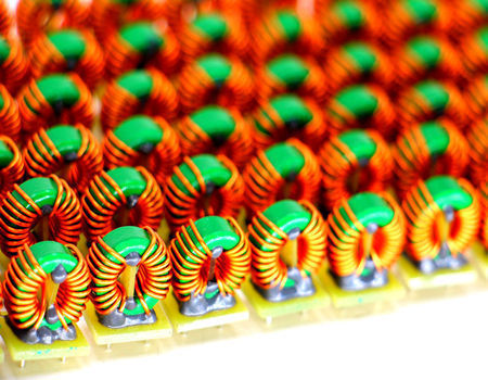 Corazones de Mn-zn toroidales horizontales personalizados de modo común bobinas de estrangulamiento de la línea de alimentación (TR3610)